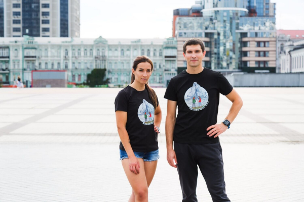 Футболка жіноча "Боріться або не беріться" - фото