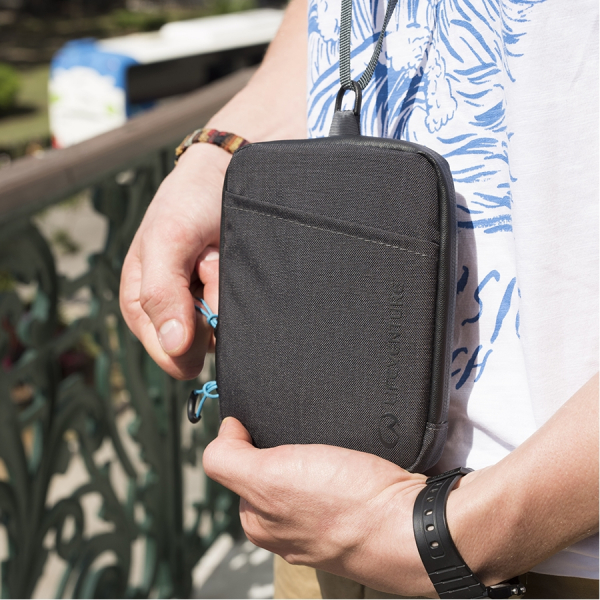 Lifeventure гаманець на шию RFID Travel Neck Pouch black Lifeventure гаманець на шию RFID Travel Neck Pouch black - фото
