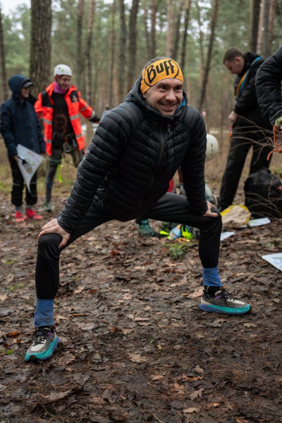 Пов'язка на голову Buff Coolnet UV+ Wide Headband Logo Yellow - фото
